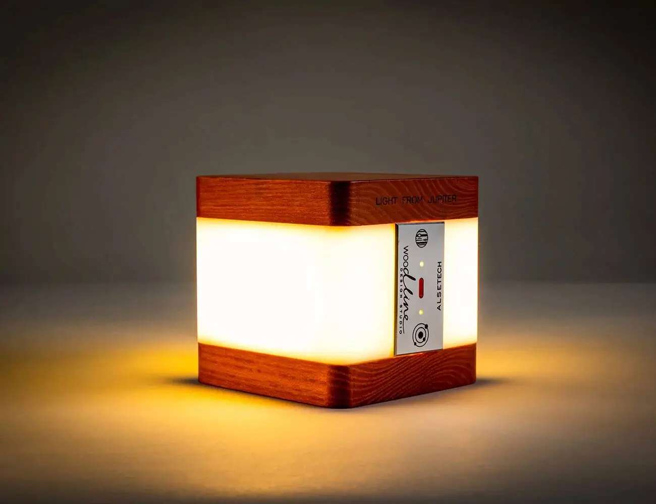 ALSETECH bežična lampa - Wood Line Design Studio